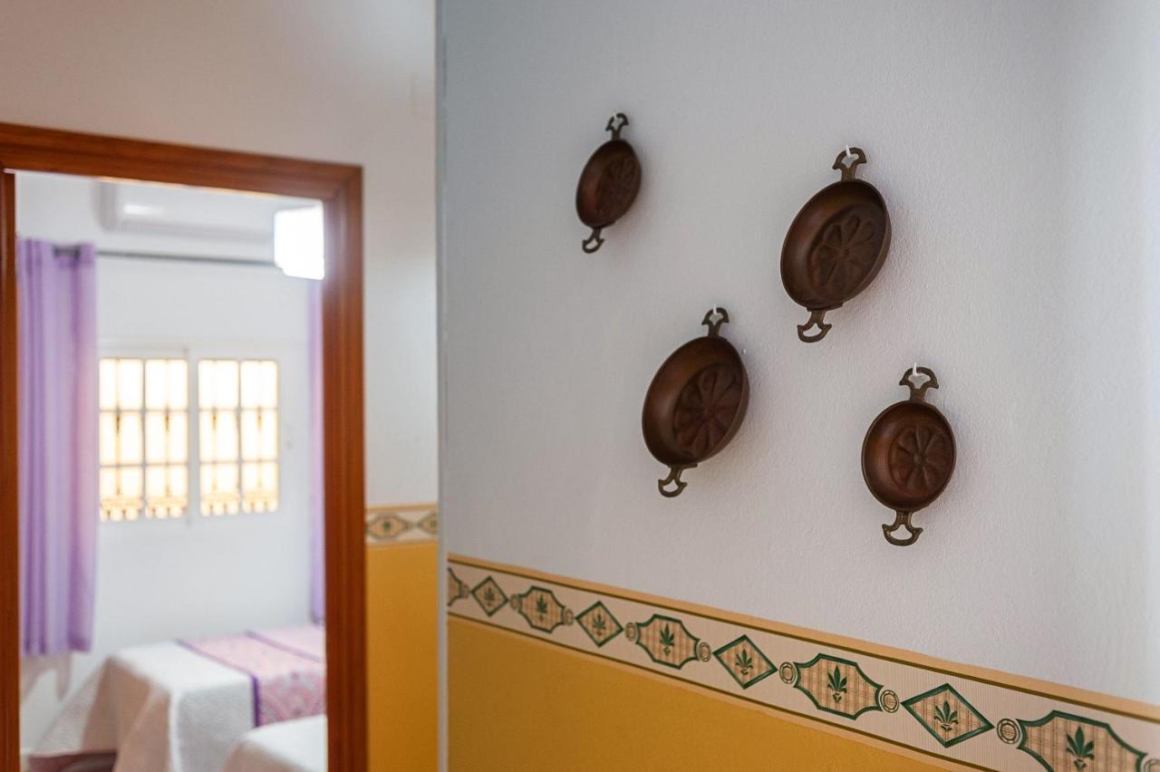 Casa Chiqui - Solo Familias Villa Conil De La Frontera Exterior photo